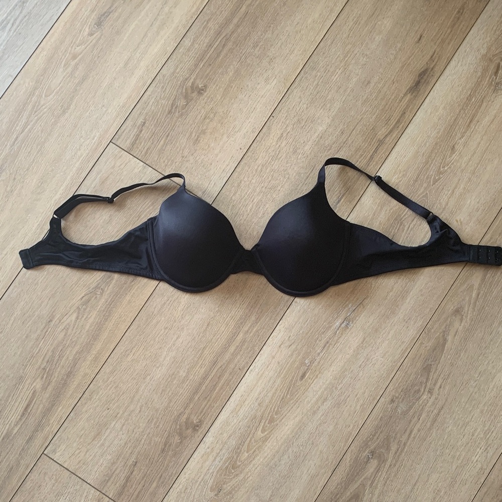 Ellen Tracy Classic Black Bra